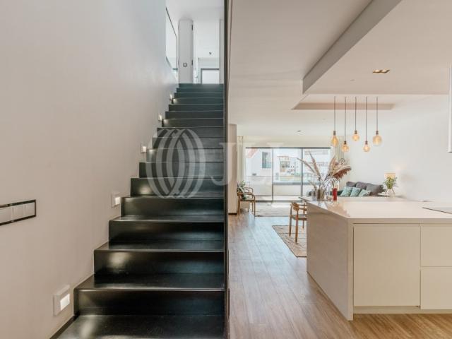 Apartamento T3 duplex inserido em condomínio, Oeiras