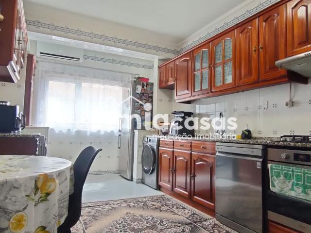 APARTAMENTO T3 DUPLEX OIÃ