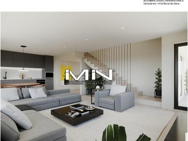 Apartamento T3 duplex Novo 2 lugares de garagem Ultima f. 203m² Gulpilhares