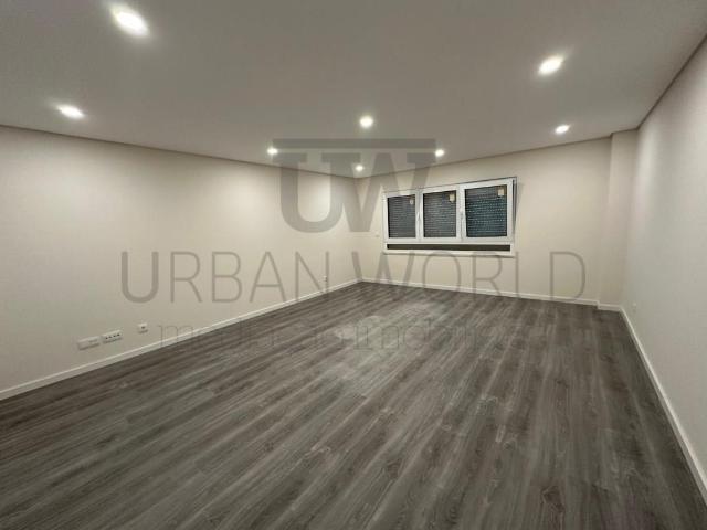 Apartamento T3 Duplex Novo Casal de Cambra 132m² Casal De Cambra
