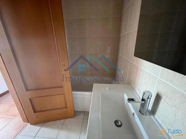 Apartamento T3 Duplex Novo Oliveira do Bairro | 26083484164
