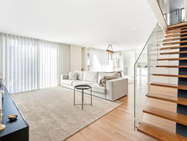 Apartamento T3 Duplex novo Santos Pousada