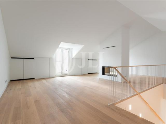 Apartamento T3 duplex, no Villa Infante, Lisboa