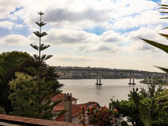 Apartamento T3 Duplex Porto vista rio
