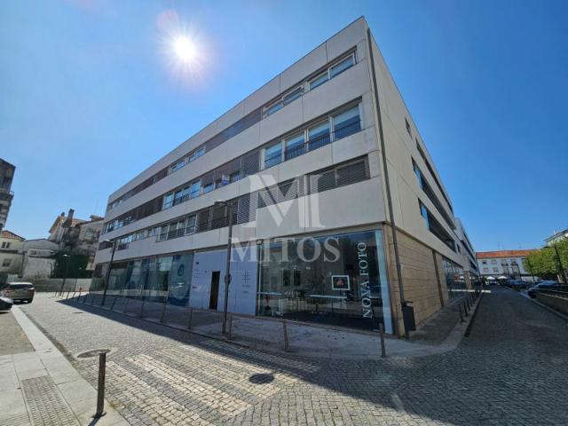 Apartamento T3 Duplex para venda no centro de Viana do Castelo