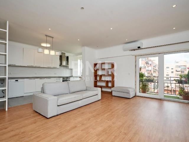 Apartamento T3 em Telheiras para arrendamento