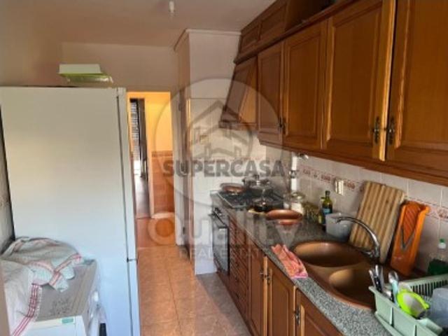 Apartamento T3 em Vale da Amoreira