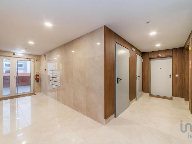 Apartamento T3 em Venteira de 140,00 m² 140m² Águas Livres