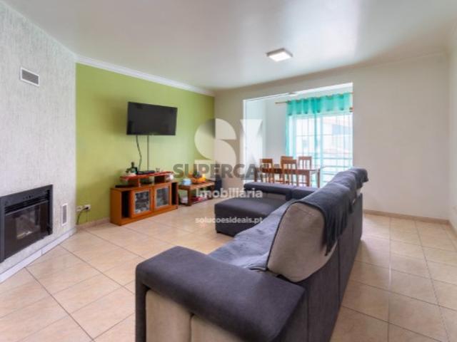 Apartamento T3 em Vieira de Leiria