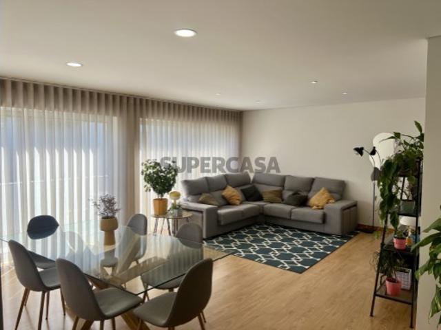 Apartamento T3 em Vila de Prado