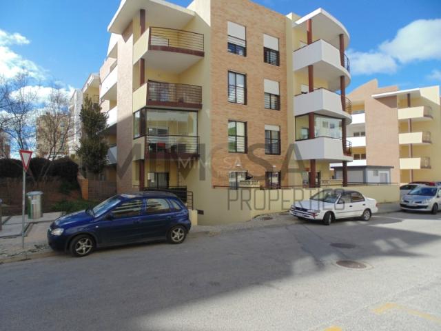 Apartamento T3 em zona central e prestigiada de Lagos
