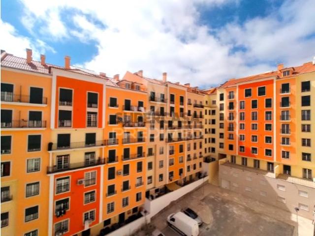 Apartamento T3 em Águas Livres