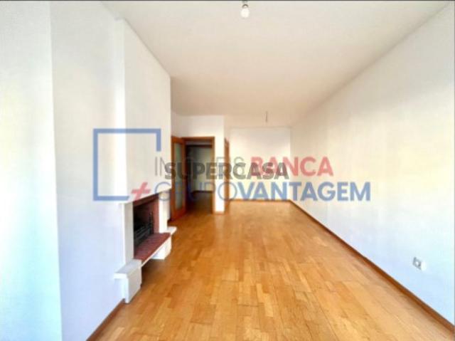 Apartamento T3 em Águas Santas