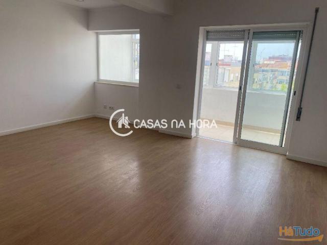 Apartamento T3 em Almada | 26054088277