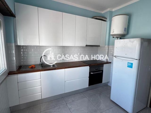 Apartamento T3 em Almada