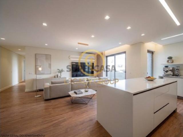 Apartamento T3 em Almancil