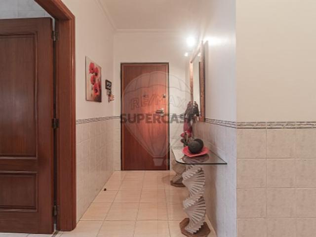 Apartamento T3 em Montelavar