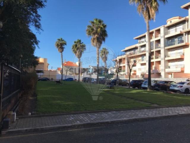 Apartamento T3 em Alcabideche
