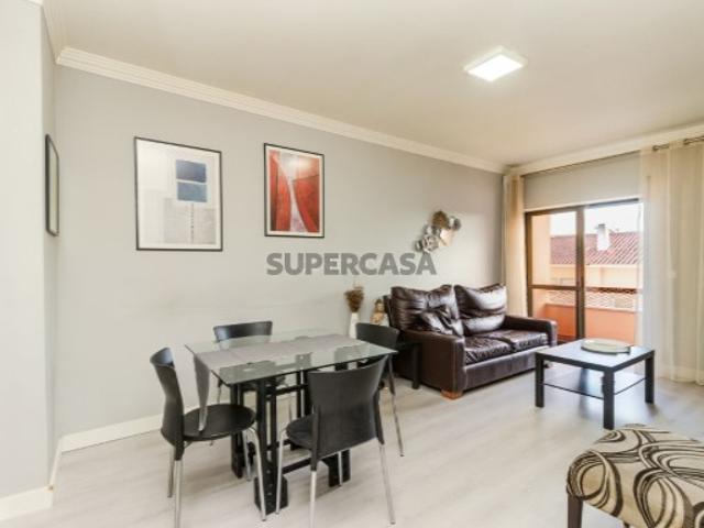 Apartamento T3 em Alcabideche