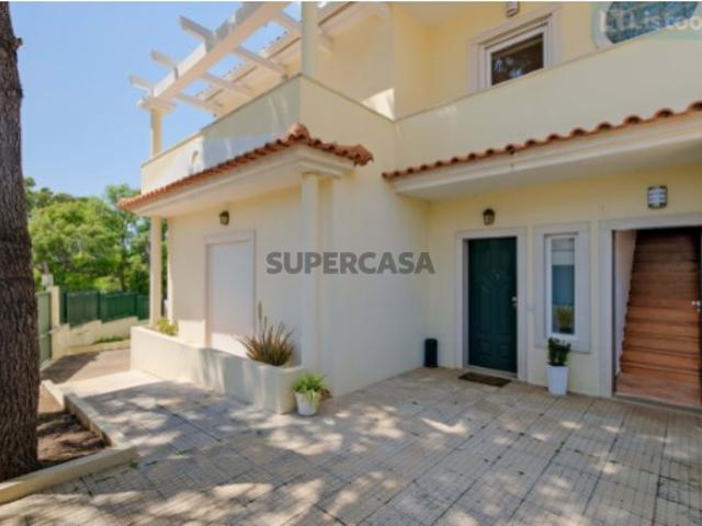 Apartamento T3 em Alcabideche