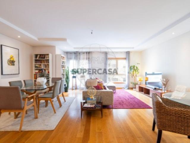 Apartamento T3 em Alfragide