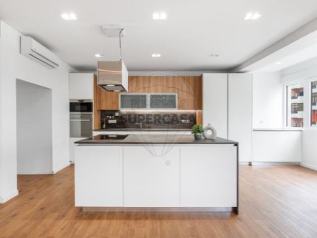 Apartamento T3 em Alfragide
