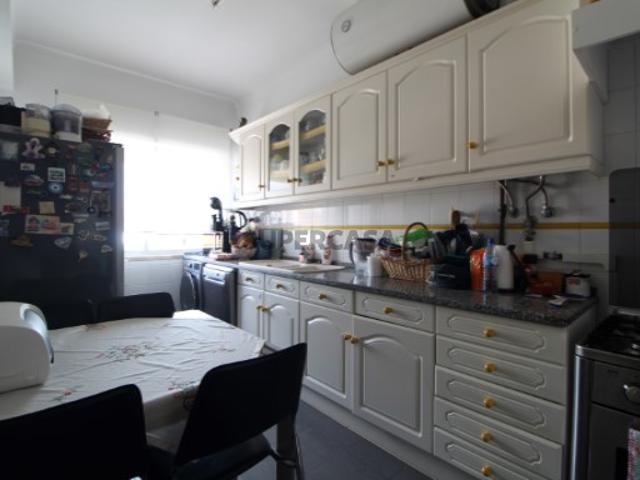 Apartamento T3 em Algueirão Mem Martins