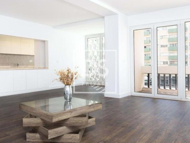 Apartamento T3 em Alvalade