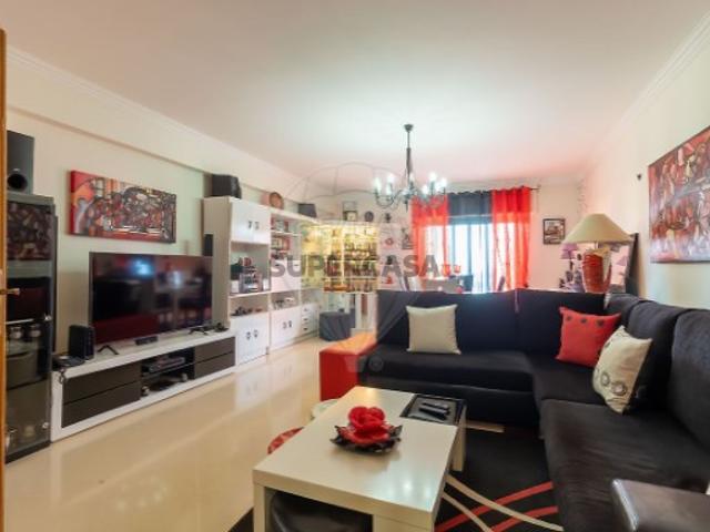 Apartamento T3 em Alverca do Ribatejo e Sobralinho