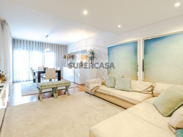 Apartamento T3 em Alverca do Ribatejo e Sobralinho