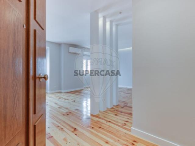Apartamento T3 em Areeiro