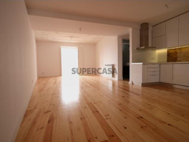 Apartamento T3 em Arroios
