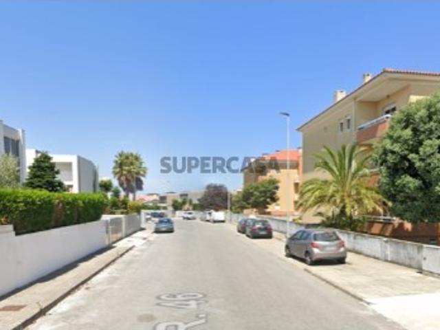 Apartamento T3 em Árvore