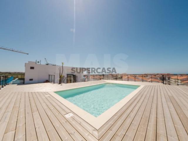Apartamento T3 em Atouguia da Baleia