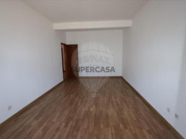 Apartamento T3 em Baixa da Banheira e Vale da Amoreira