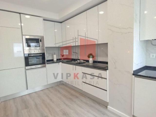 Apartamento T3 em Benfica Remodelado | 26064080610