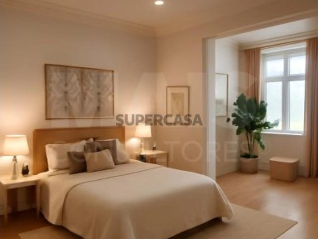 Apartamento T3 em Benfica