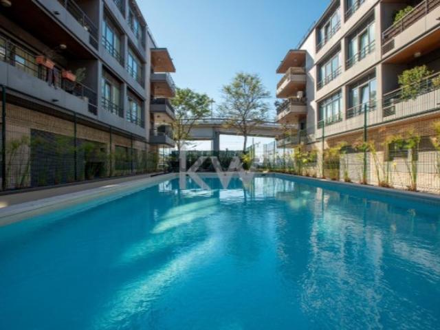 Apartamento T3 em Belém com piscina e vista para o Rio Tejo