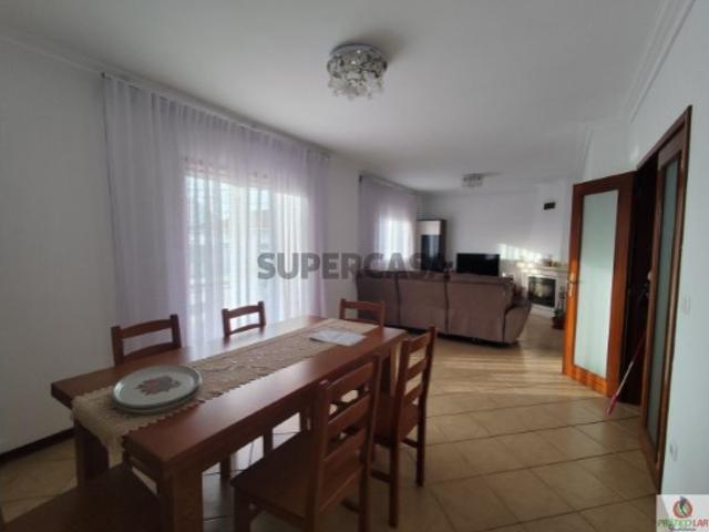 Apartamento T3 em Bustos, Troviscal e Mamarrosa