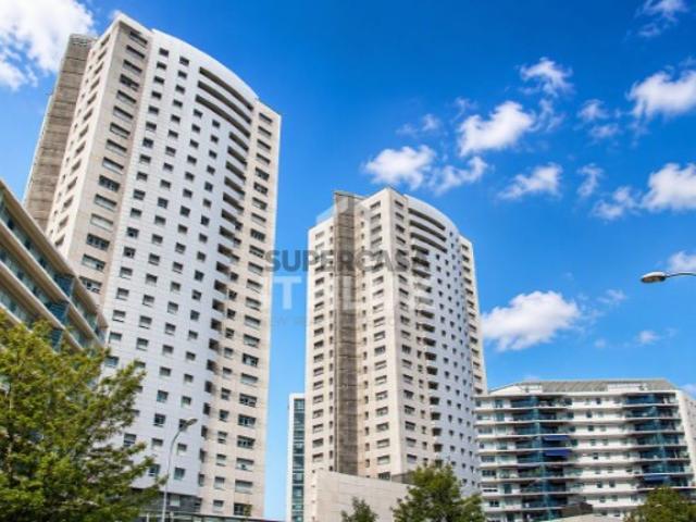 Apartamento T3 em Campolide