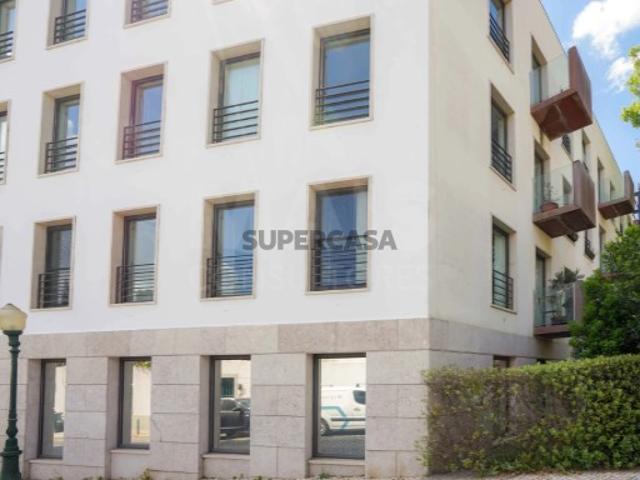 Apartamento T3 em Campolide