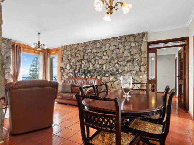 Apartamento T3 em Caniço