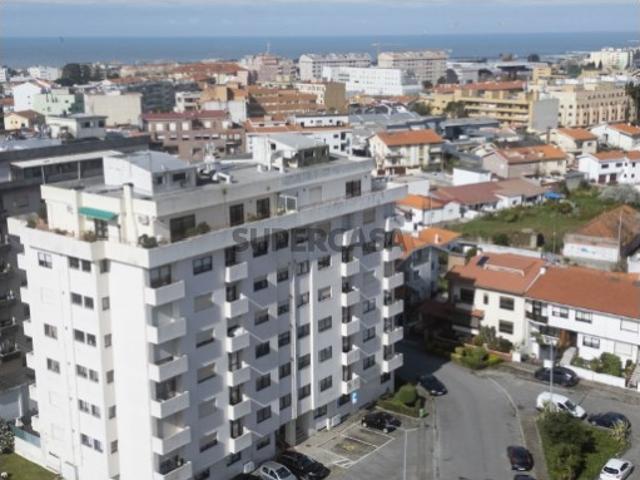 Apartamento T3 em Canidelo