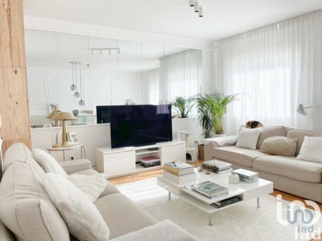 Apartamento T3 em Carnaxide e Queijas de 107,00 m² 107m² Carnaxide