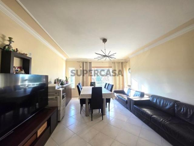 Apartamento T3 em Carregado e Cadafais