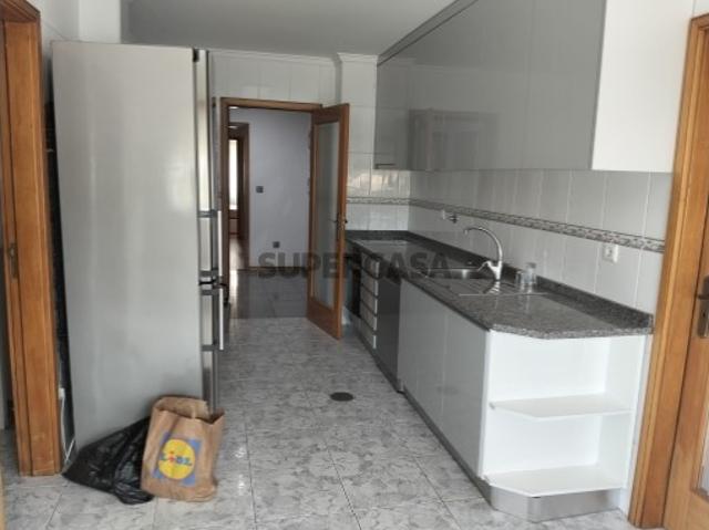 Apartamento T3 em Castêlo da Maia