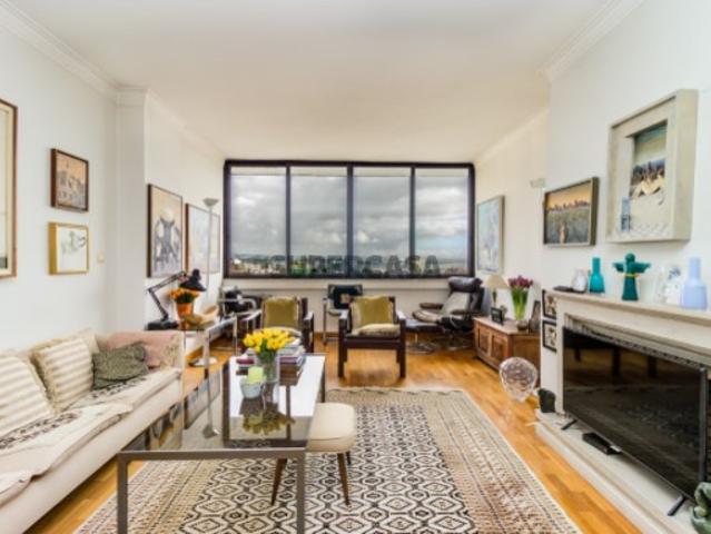 Apartamento T3 em Cascais e Estoril