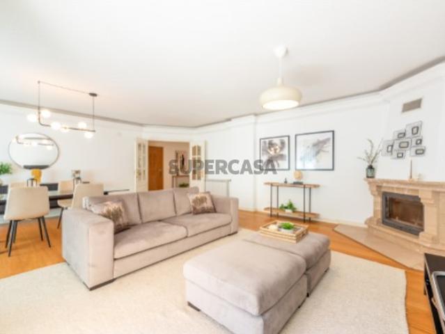 Apartamento T3 em Cascais e Estoril