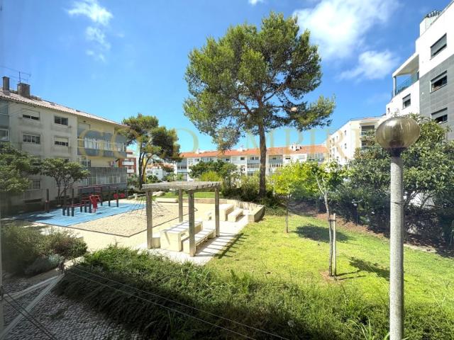 Apartamento T3 em Cascais Totalmente Remodelado
