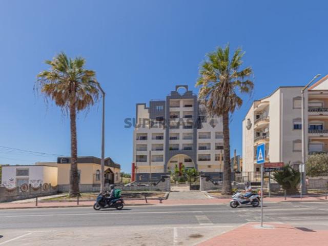Apartamento T3 em Charneca de Caparica e Sobreda